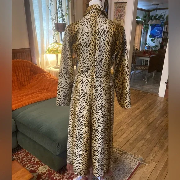 Leopard Print Trench Coat - Picture 5 of 10